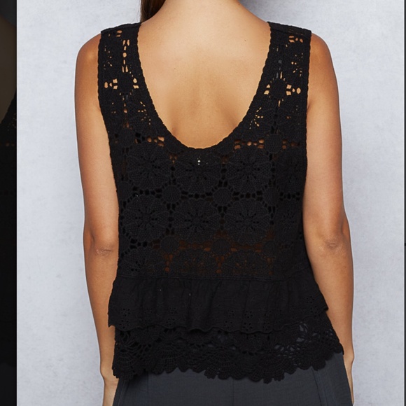 POL “ Clarice ”  POL Sleeveless Crochet top with Ruffle 75 - Picture 4 of 5